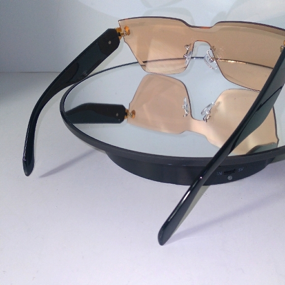 Orange Lens Gold & Black Snake Head Design Square Sunglasses - Picture 7 of 7